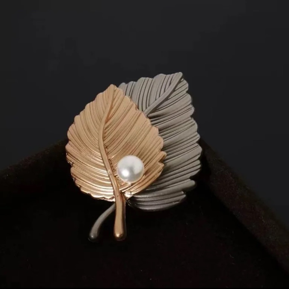 Elegant Gold and Silver Leaf Brooch with Pearl